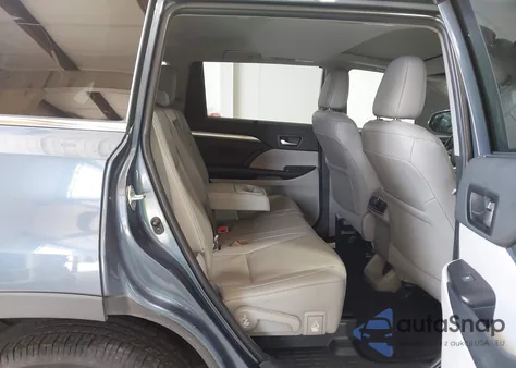 2019 Toyota Highlander Xle z USA, uszkodzony, nr VIN 5TDKZRFHXKS331166